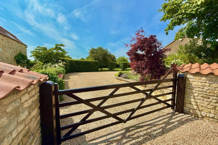 Images for Low Fields, Fulbeck