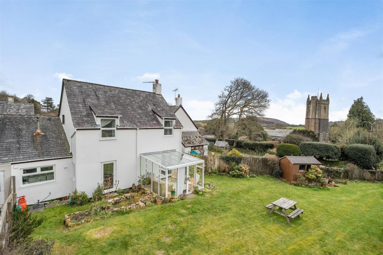 Click the photo for more details of Greenawell Close, North Bovey, Newton Abbot