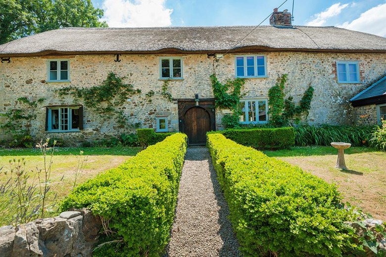 Click the photo for more details of Whitchurch Canonicorum, Bridport