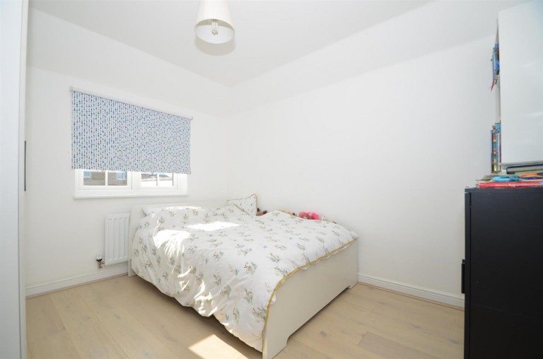 Images for Monarch Way, Ely