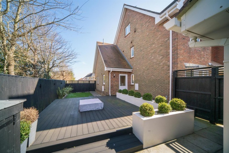 Images for Rush Close, Shanklin