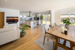 Images for Rush Close, Shanklin