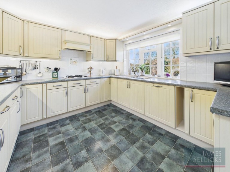 Images for Lakeside Court, Thurnby, Leicestershire