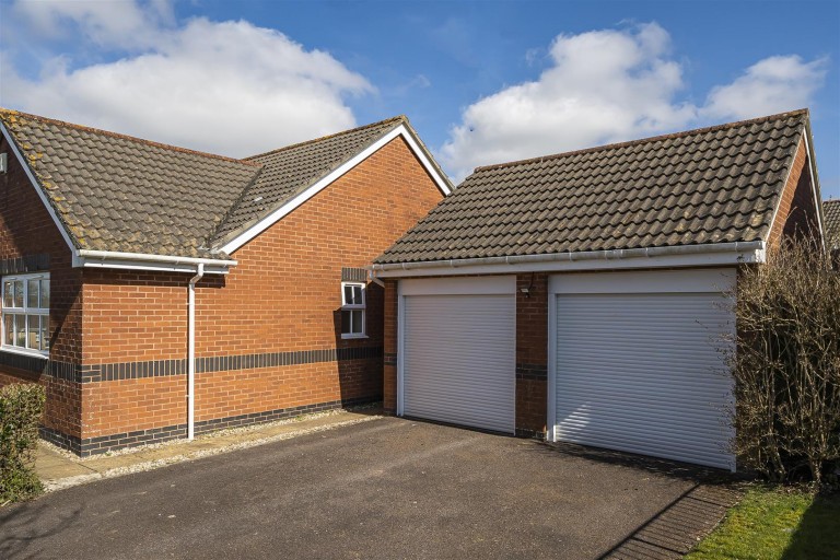 Images for Kings Meadow Drive, Winkleigh