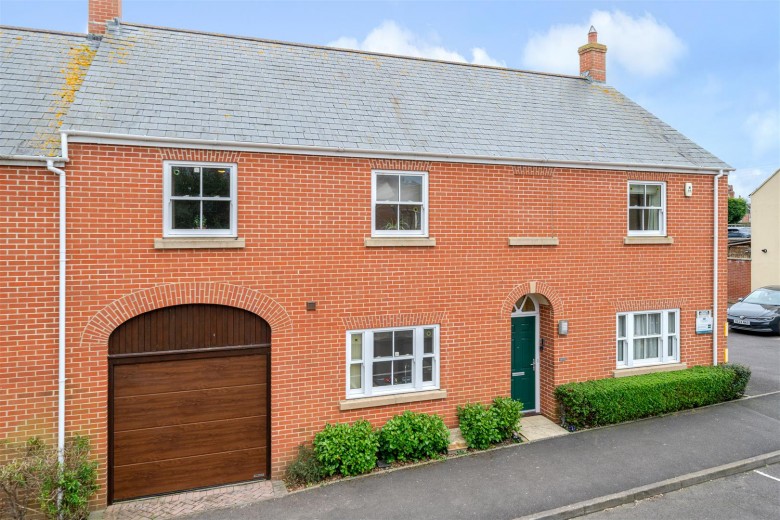 Click the photo for more details of New Zealand Farm Close, Bridport