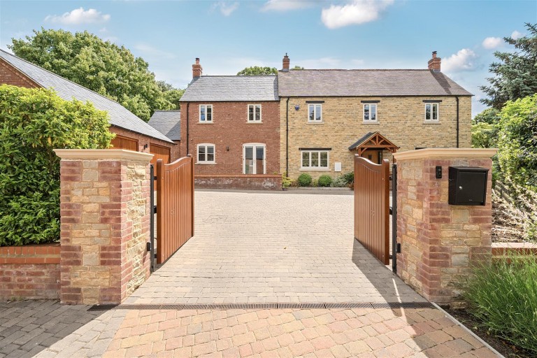 Images for Earls Farm Way, Towcester, NN12
