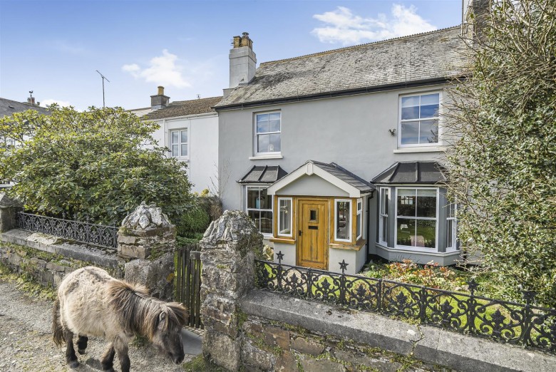 Click the photo for more details of Clearbrook, Yelverton