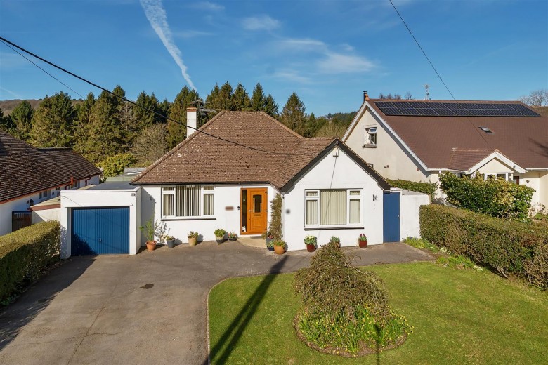 Click the photo for more details of Yawl Crescent, Uplyme, Lyme Regis