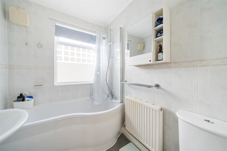 Images for Yawl Crescent, Uplyme, Lyme Regis