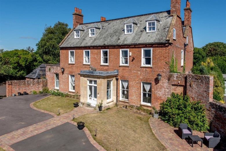 Click the photo for more details of Bishops Hull Road, Bishops Hull, Taunton