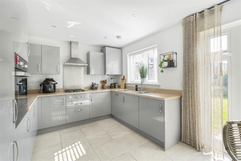 Click the photo for more details of Hares Run, Fordham
