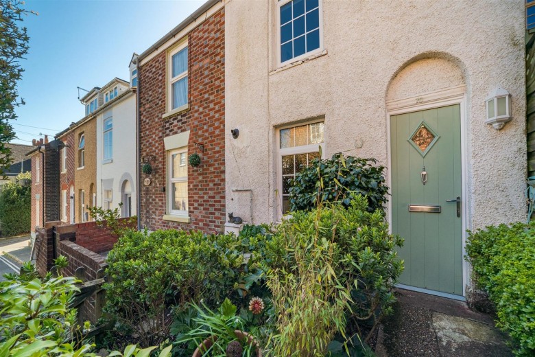 Click the photo for more details of Cowes, Isle of Wight