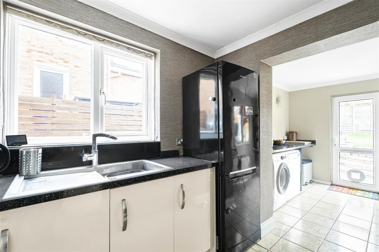 Images for Ascot Road, Royston