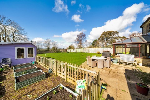 Click the photo for more details of Ham Meadow, Marnhull, Sturminster Newton