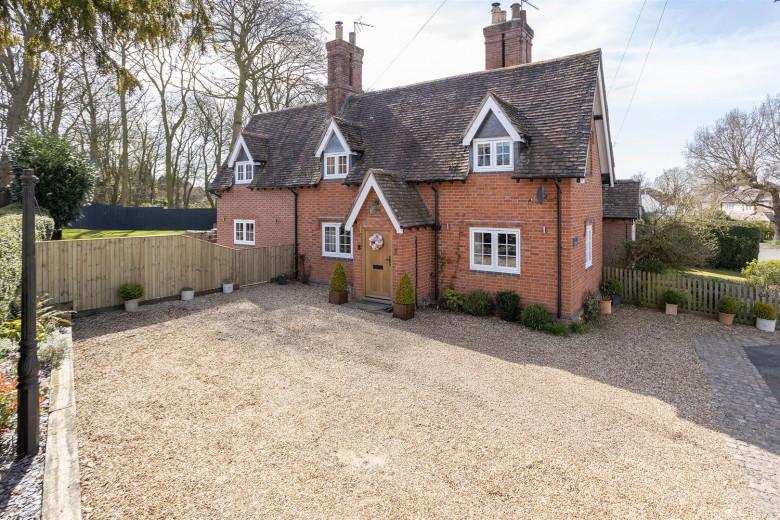 Click the photo for more details of Main Street, Cotesbach, Lutterworth, LE17