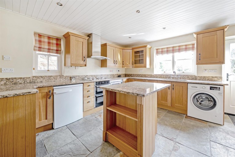 Images for Park Road, Sherington, MK16