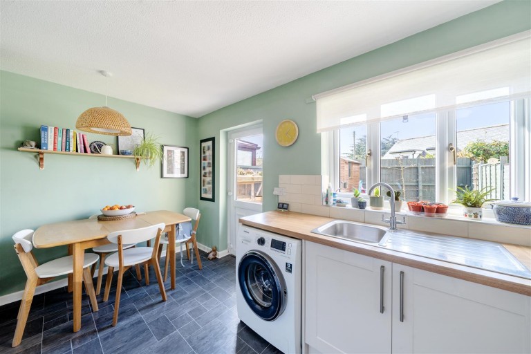 Images for Barrowfield Close, Burton Bradstock, Bridport