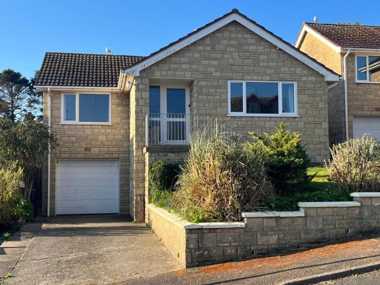 Click the photo for more details of Elizabeth Avenue, Bridport