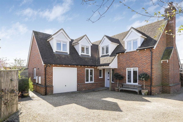 Click the photo for more details of Mill Lane, Benson, Wallingford