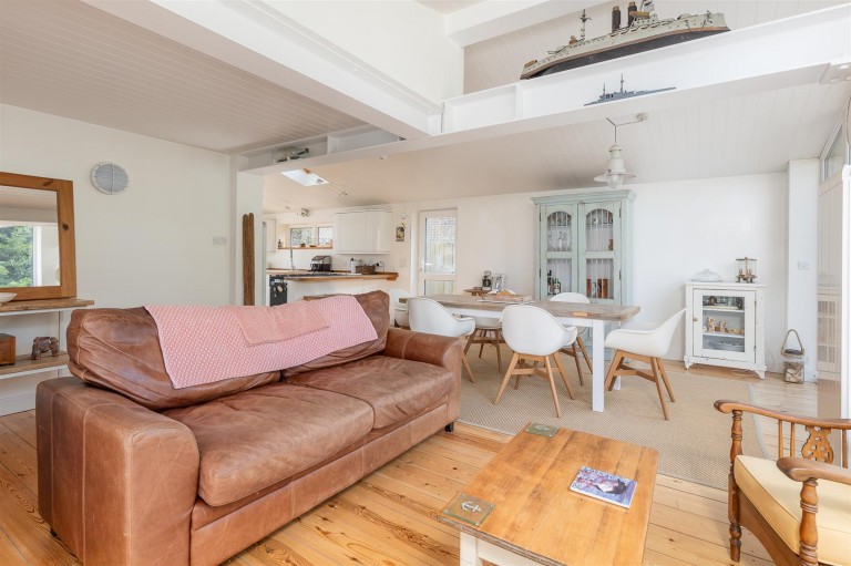 Images for Beach House Lane, Bembridge