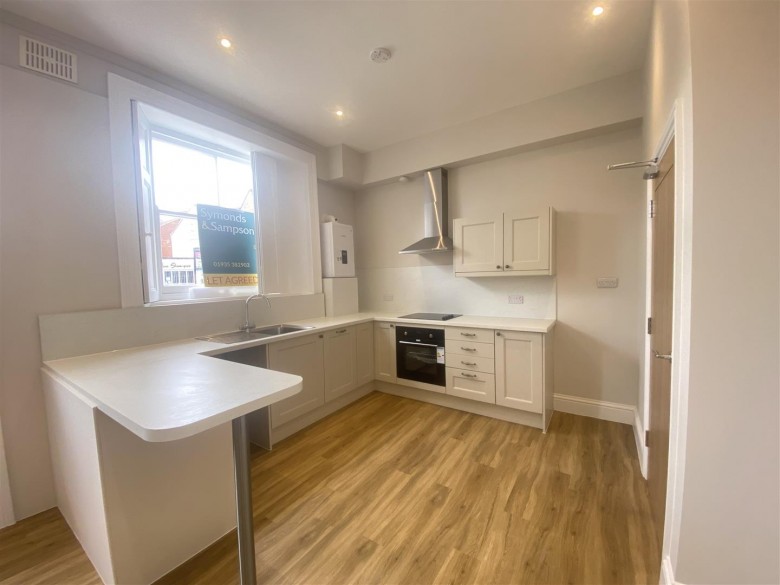 Click the photo for more details of 1, Market Street, Yeovil
