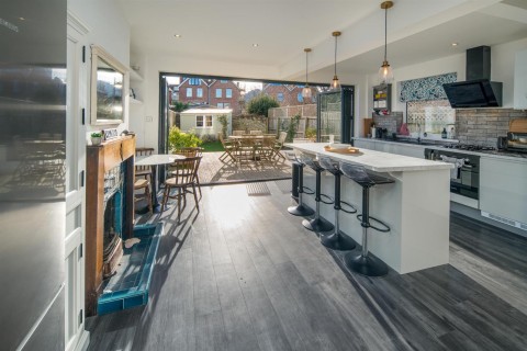 Click the photo for more details of Seaview, Isle of Wight
