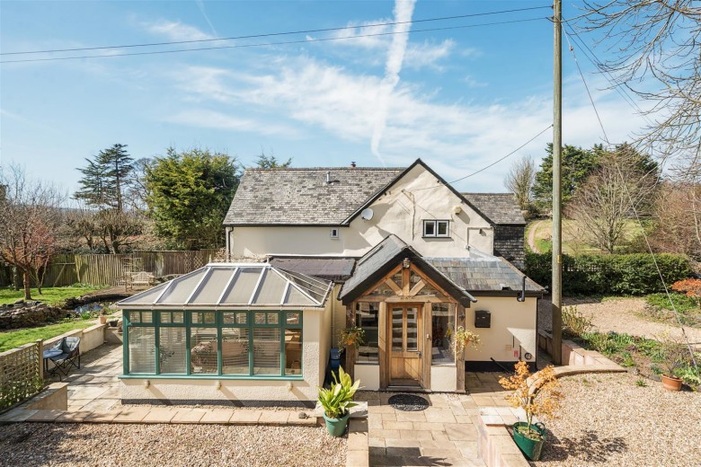 Click the photo for more details of Budlake, Exeter