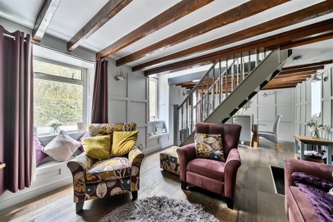 Click the photo for more details of High Street, Piddlehinton, Dorchester