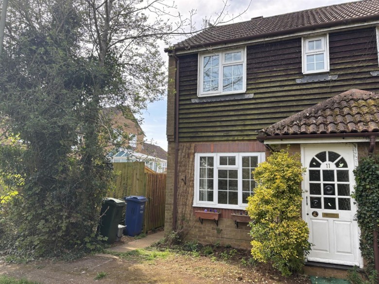 Click the photo for more details of Hereford Way, Banbury