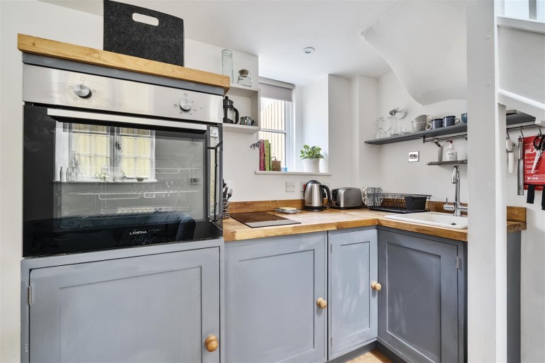 Images for Greenings Court, High East Street, Dorchester