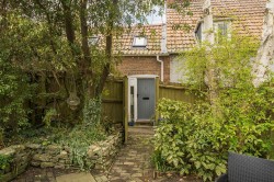 Images for Greenings Court, High East Street, Dorchester