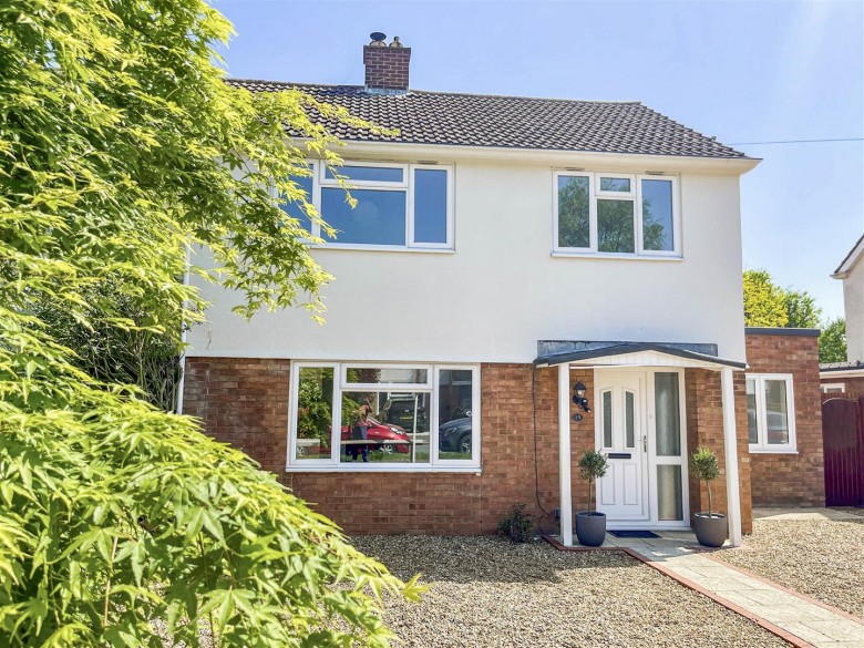 Click the photo for more details of Buristead Road, Great Shelford