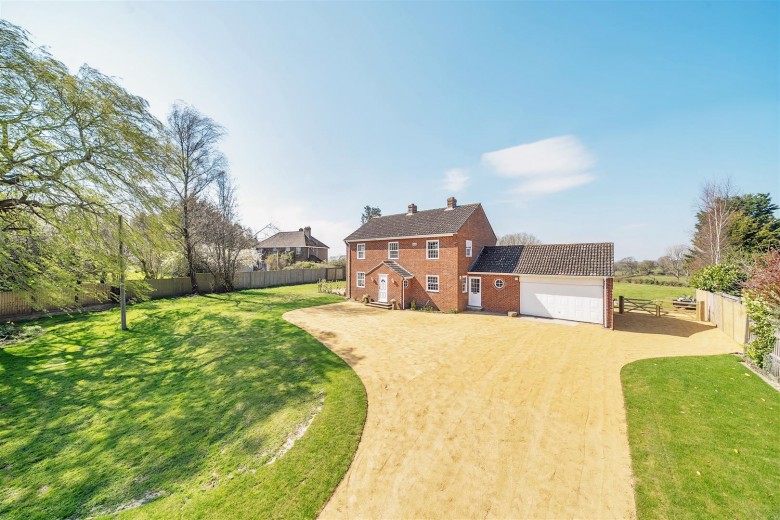Click the photo for more details of Penn Hill, Bedchester, Shaftesbury