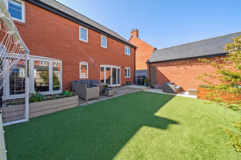Images for Paddock View, Old Stratford, MK19