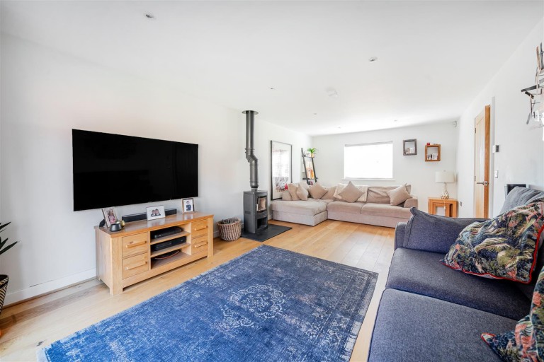 Images for Paddock View, Old Stratford, MK19