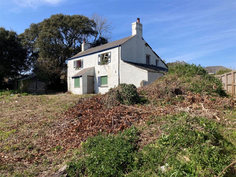 Click the photo for more details of Arch Hill, Truro