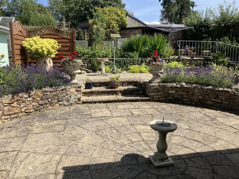 Click the photo for more details of Sampford Moor, Wellington