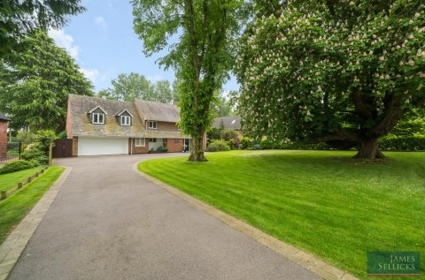 Click the photo for more details of The Woodlands, Market Harborough