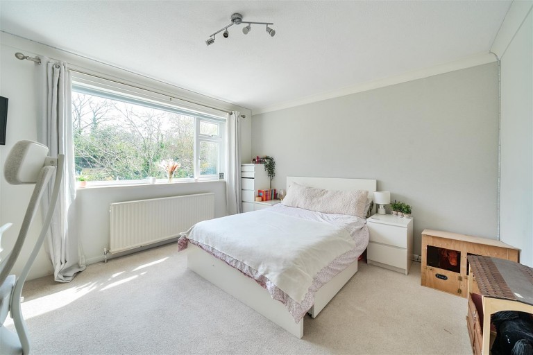 Images for Hillside Avenue, Silverstone, NN12