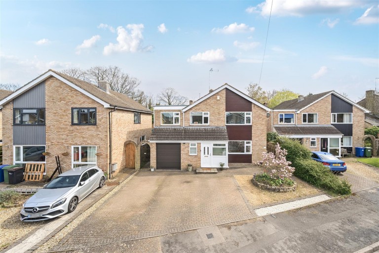 Images for Hillside Avenue, Silverstone, NN12