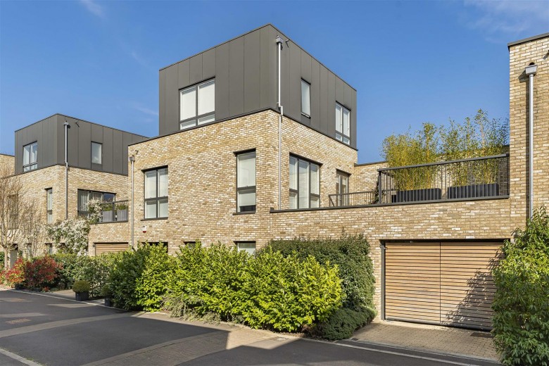 Click the photo for more details of Windmill Drive, Trumpington