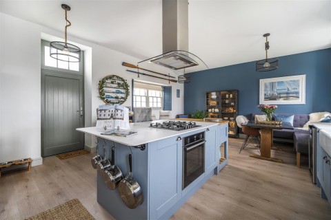 Click the photo for more details of South Molton