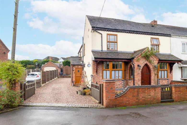 Click the photo for more details of Tamworth Road, Amington, B77