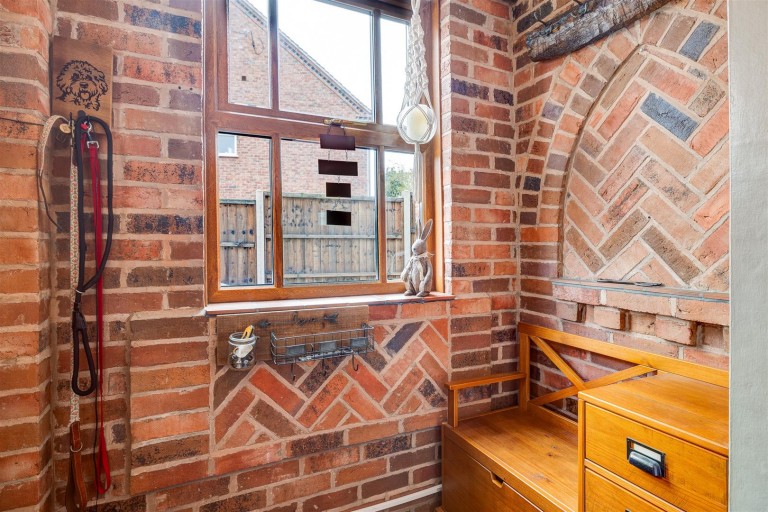 Images for Tamworth Road, Amington, B77