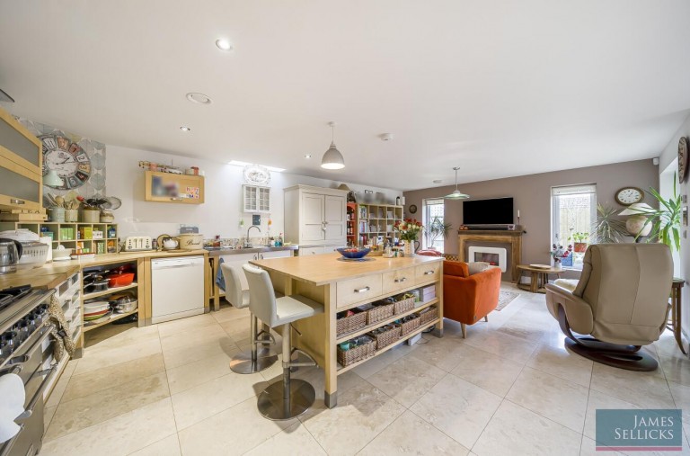 Images for Fox Lodge, Foxton, Market Harborough
