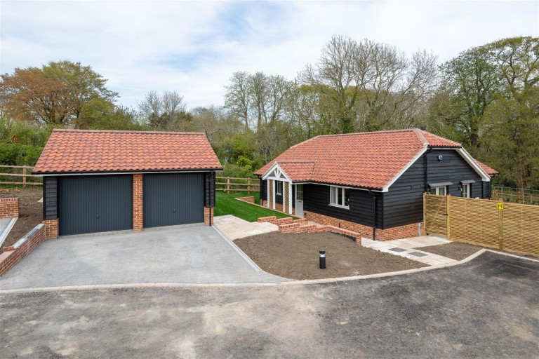 Images for Halls Close, Braughing