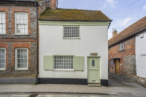 Click the photo for more details of High Street, Watlington