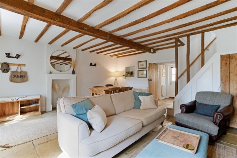 Click the photo for more details of Upper Oddington, Gloucestershire