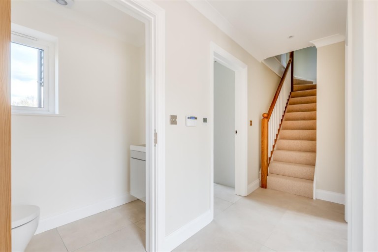 Images for Halls Close, Braughing