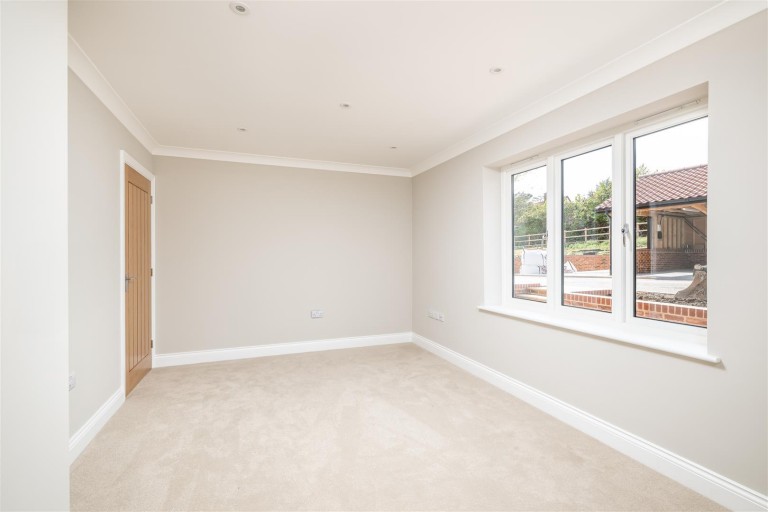 Images for Halls Close, Braughing